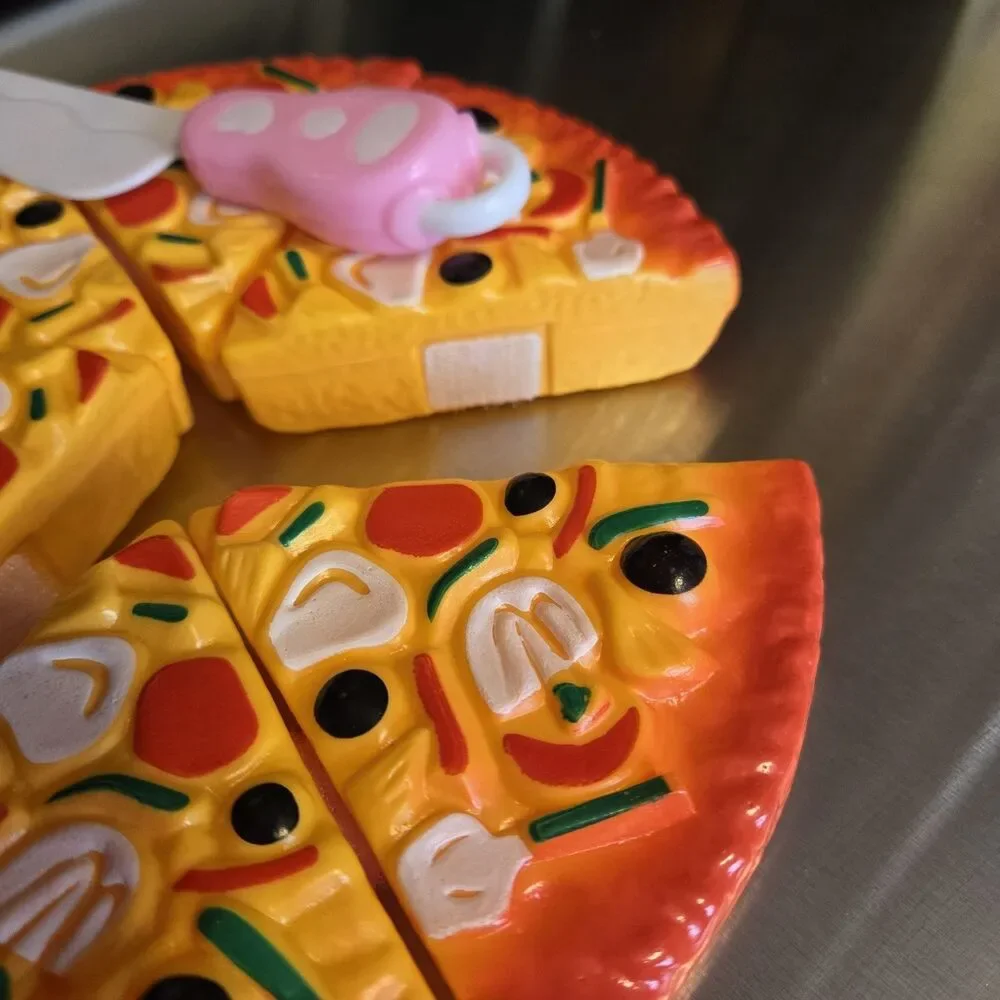 Pretend Kitchen Cut And Play Pizza Food With Play Knife.